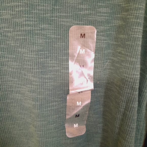 🛍 NWT Gap Long Sleeve Ribbed Sweetheart Open Neckline June Bug Shirt Size M - Picture 7 of 10